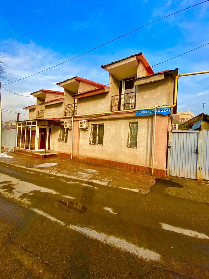 Esentai Hostel Almatı Dış mekan fotoğraf