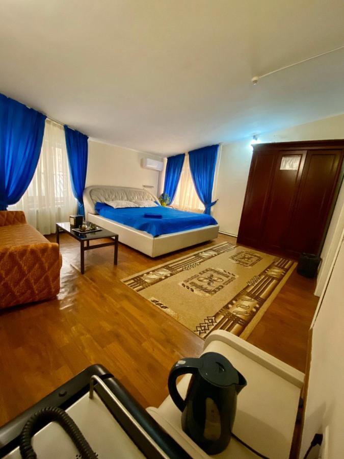 Esentai Hostel Almatı Dış mekan fotoğraf