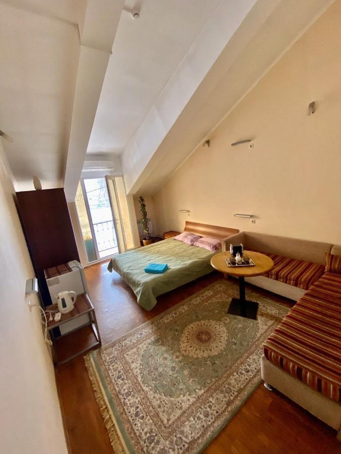 Esentai Hostel Almatı Dış mekan fotoğraf