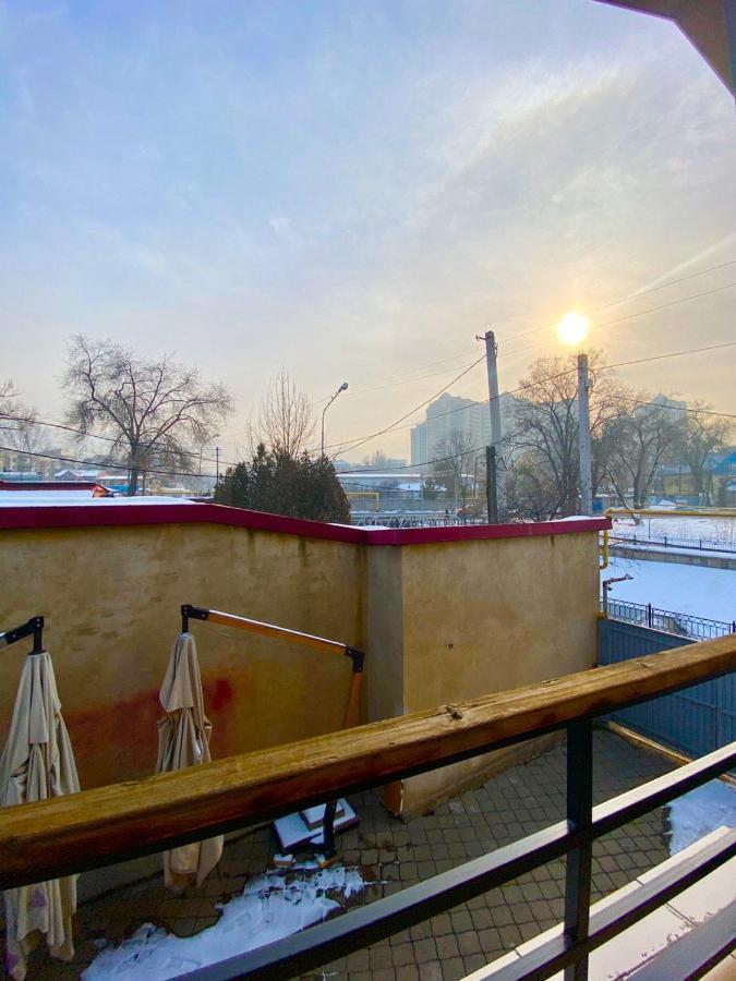 Esentai Hostel Almatı Dış mekan fotoğraf